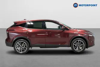 Nissan Qashqai Tekna Manual Petrol SUV - Stock Number (1674576) - Passenger side