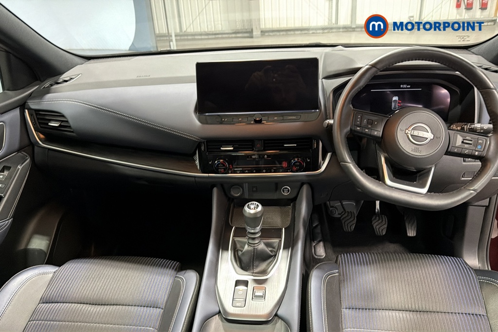 Nissan Qashqai Tekna Manual Petrol SUV - Stock Number (1674576) - 1st supplementary image
