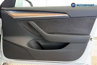 Tesla Model 3 Long Range Automatic Electric Saloon - Stock Number (1674886) - 18th supplementary image