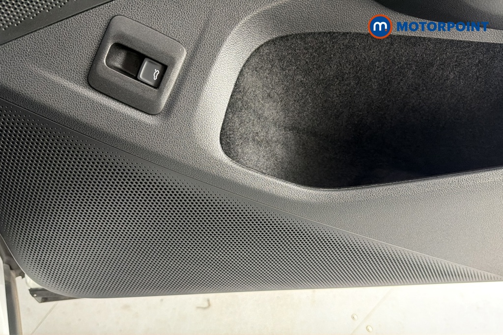 Volkswagen Tiguan Match Automatic Petrol SUV - Stock Number (1675975) - 21st supplementary image