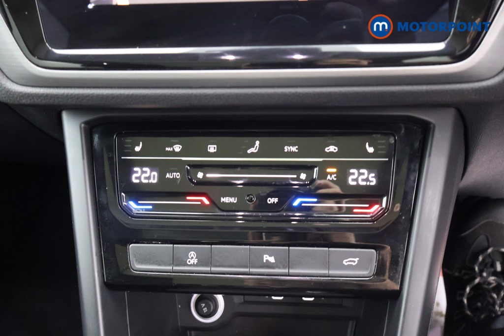 Volkswagen Touran Match Manual Petrol People Carrier - Stock Number (1675988) - 9th supplementary image