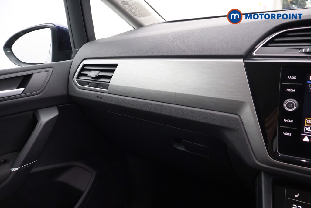 Volkswagen Touran Match Manual Petrol People Carrier - Stock Number (1675988) - 12th supplementary image