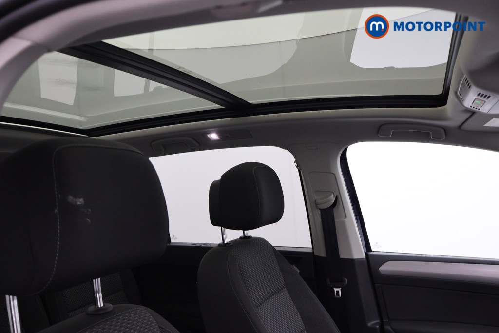 Volkswagen Touran Match Manual Petrol People Carrier - Stock Number (1675988) - 15th supplementary image