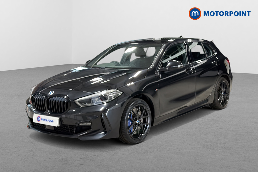 BMW 1 Series M Sport Automatic Diesel Hatchback - Stock Number (1676320) - Passenger side front corner