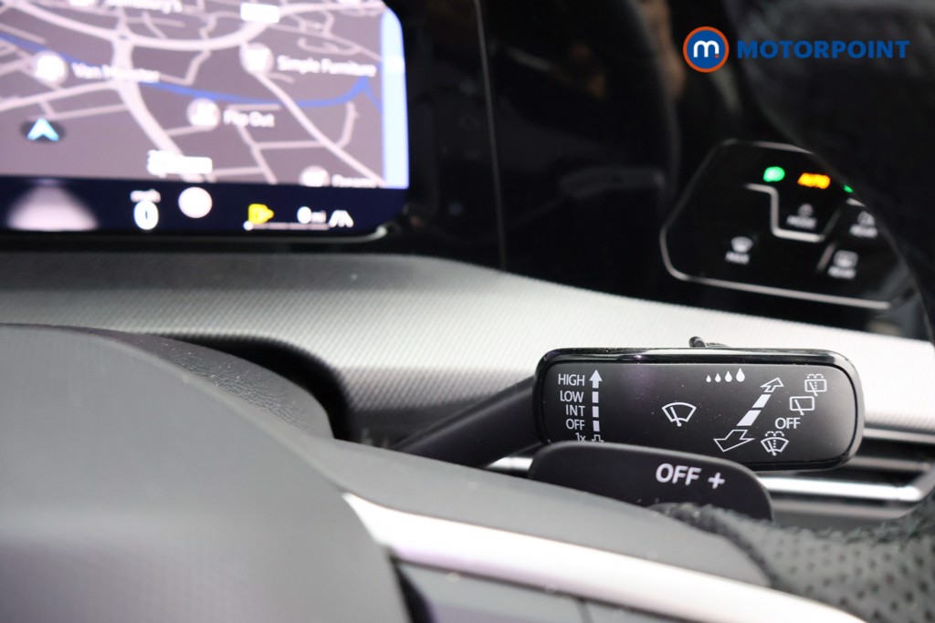 Volkswagen Golf R-Line Automatic Petrol Hatchback - Stock Number (1677676) - 6th supplementary image