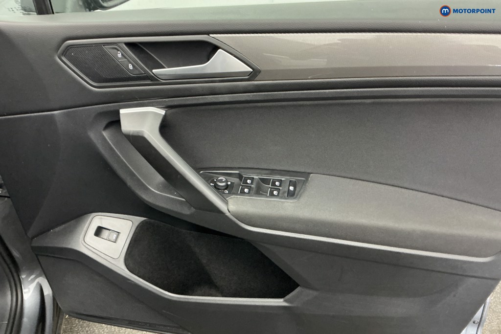 Volkswagen Tiguan Allspace Life Automatic Petrol SUV - Stock Number (1678268) - 25th supplementary image