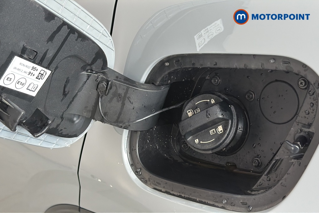 KIA Sportage Gt-Line Automatic Petrol-Electric Hybrid SUV - Stock Number (1678417) - 41st supplementary image
