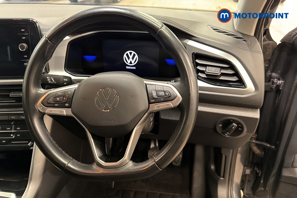Volkswagen T-Roc Life Manual Petrol SUV - Stock Number (1678579) - 2nd supplementary image