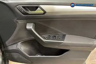 Volkswagen T-Roc Life Manual Petrol SUV - Stock Number (1678579) - 18th supplementary image
