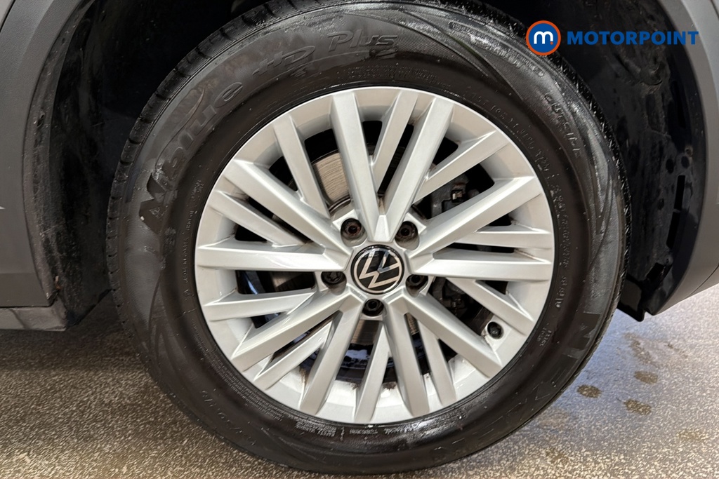 Volkswagen T-Roc Life Manual Petrol SUV - Stock Number (1678579) - 47th supplementary image