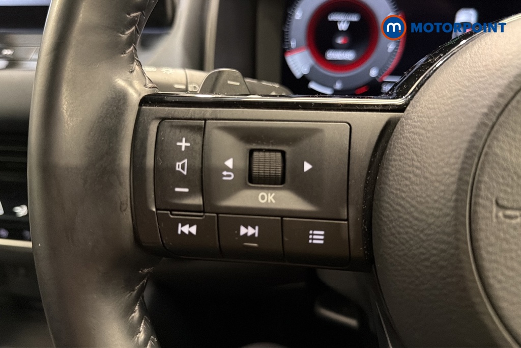 Nissan Qashqai Tekna Automatic Petrol SUV - Stock Number (1679015) - 4th supplementary image