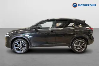 Nissan Qashqai Tekna Automatic Petrol SUV - Stock Number (1679015) - Drivers side