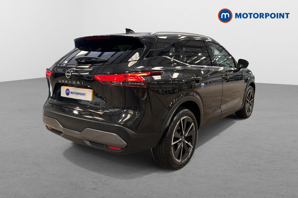 Nissan Qashqai Tekna Automatic Petrol SUV - Stock Number (1679015) - Passenger side rear corner