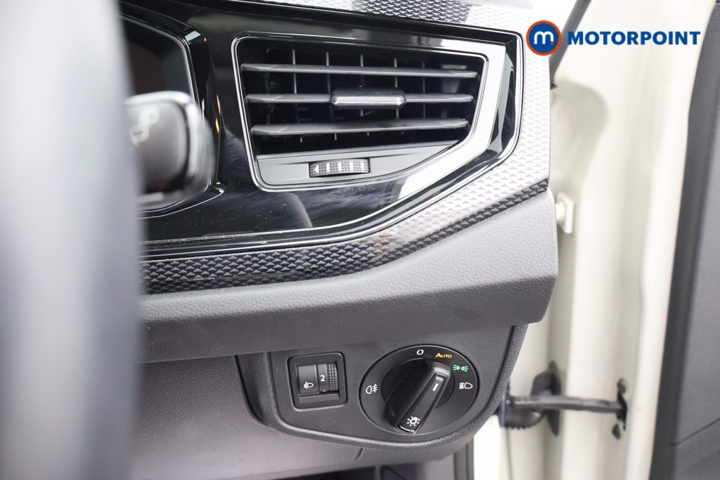 Volkswagen Polo Life Manual Petrol Hatchback - Stock Number (1679835) - 7th supplementary image