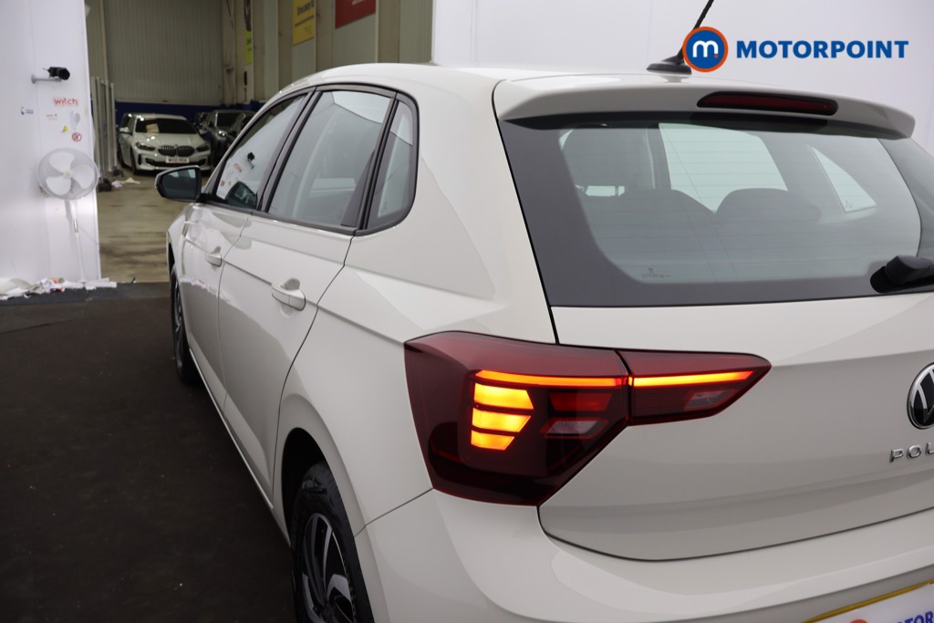 Volkswagen Polo Life Manual Petrol Hatchback - Stock Number (1679835) - 26th supplementary image