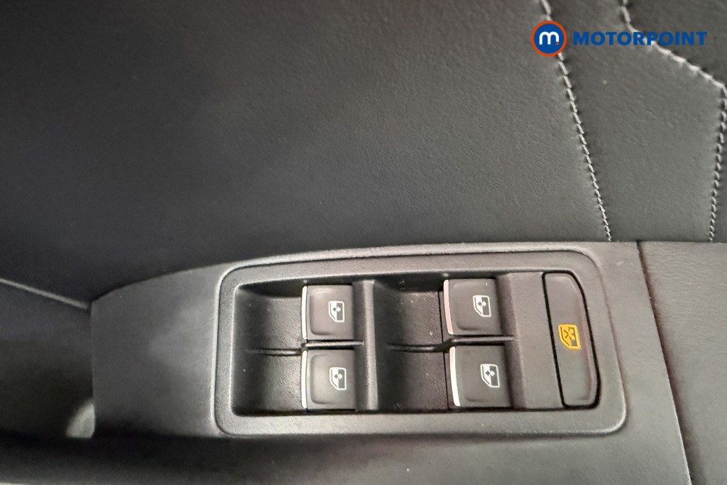 Seat Ateca FR Manual Diesel SUV - Stock Number (1679924) - 19th supplementary image