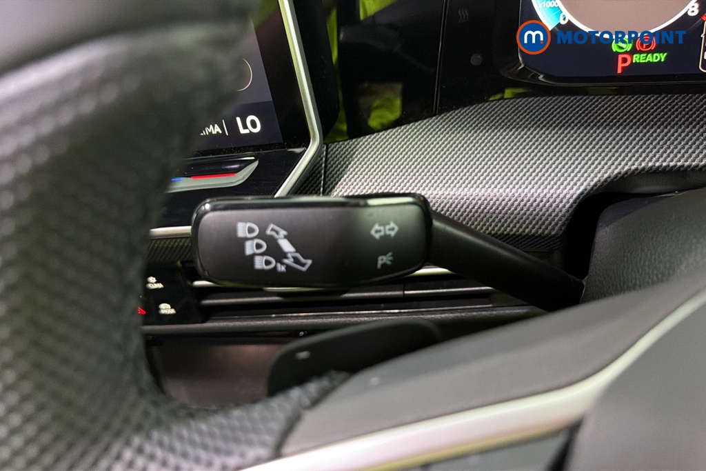 Volkswagen Golf R-Line Automatic Petrol Hatchback - Stock Number (1680364) - 3rd supplementary image