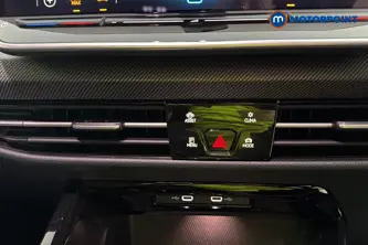 Volkswagen Golf R-Line Automatic Petrol Hatchback - Stock Number (1680364) - 6th supplementary image