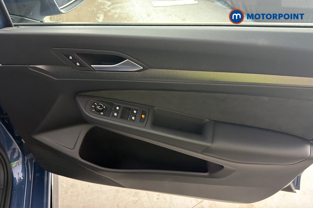 Volkswagen Golf R-Line Automatic Petrol Hatchback - Stock Number (1680364) - 36th supplementary image