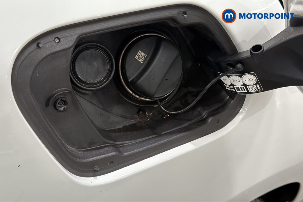 BMW 1 Series Sport Automatic Petrol Hatchback - Stock Number (1680658) - 41st supplementary image