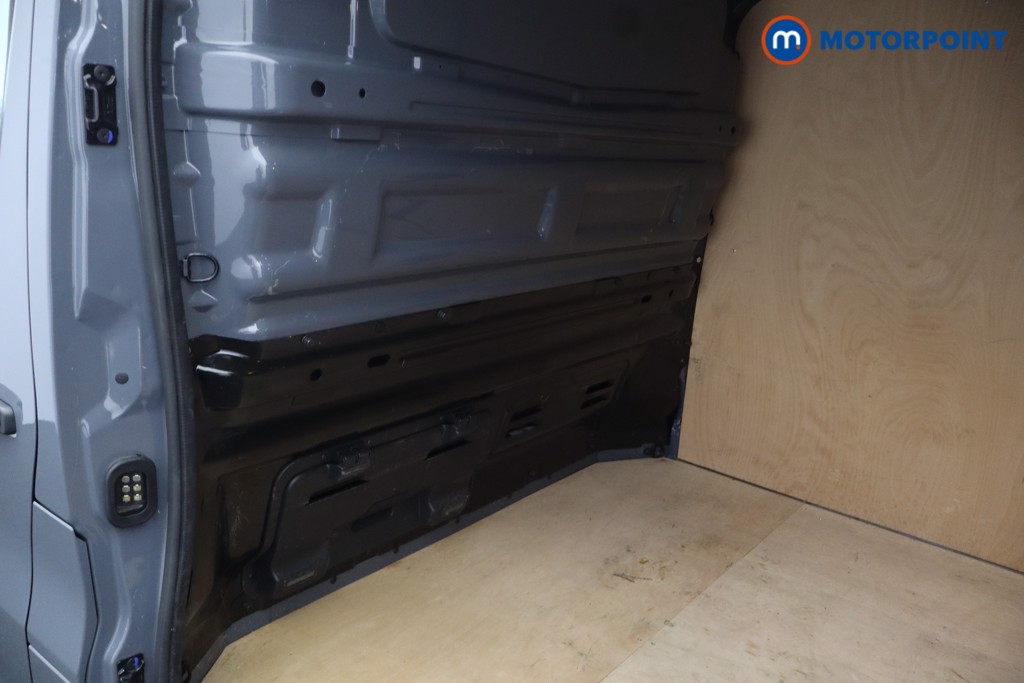 Renault Trafic Extra Sport Automatic Diesel Panel Van - Stock Number (1681224) - 19th supplementary image