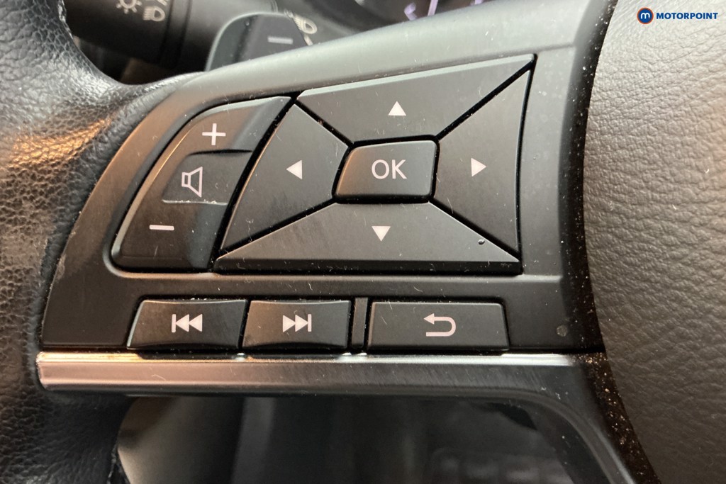 Nissan Juke N-Connecta Automatic Petrol SUV - Stock Number (1681239) - 21st supplementary image