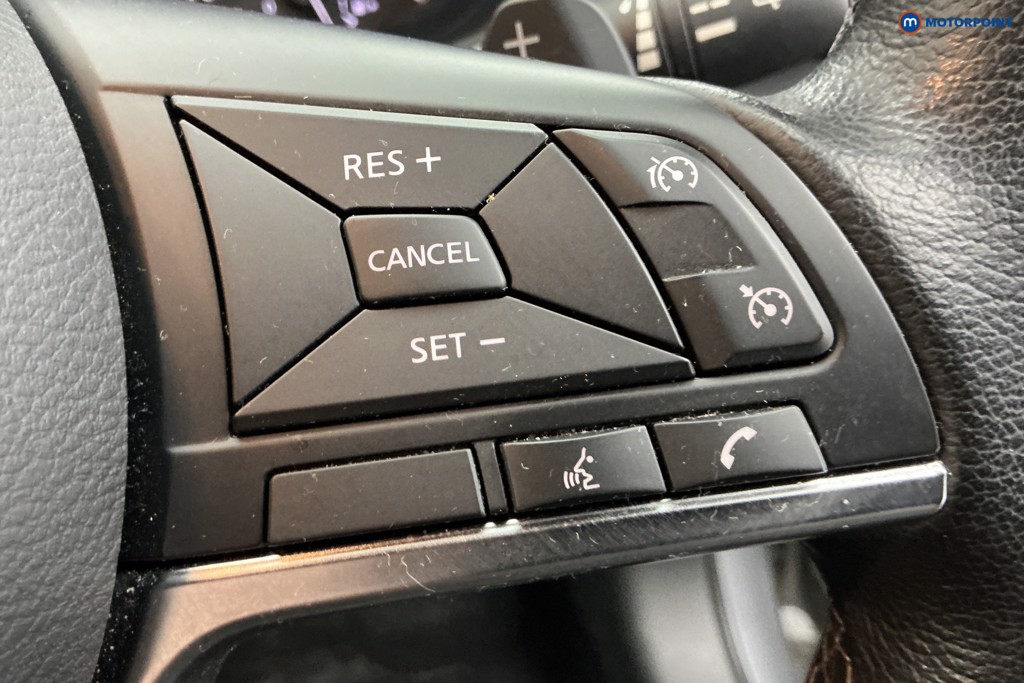 Nissan Juke N-Connecta Automatic Petrol SUV - Stock Number (1681239) - 22nd supplementary image