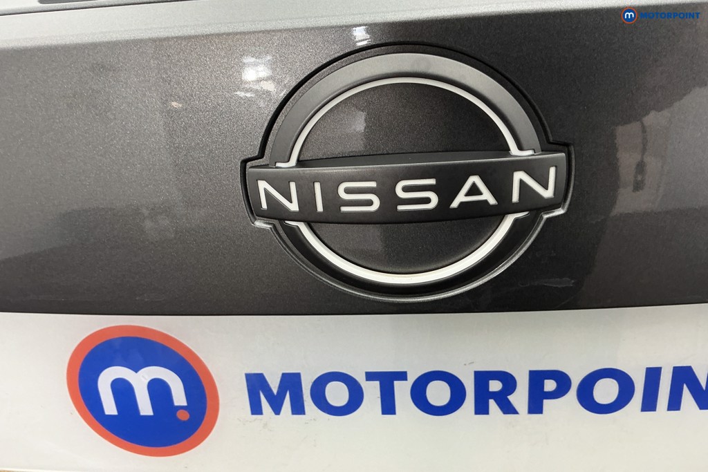 Nissan Juke N-Connecta Automatic Petrol SUV - Stock Number (1681239) - 33rd supplementary image
