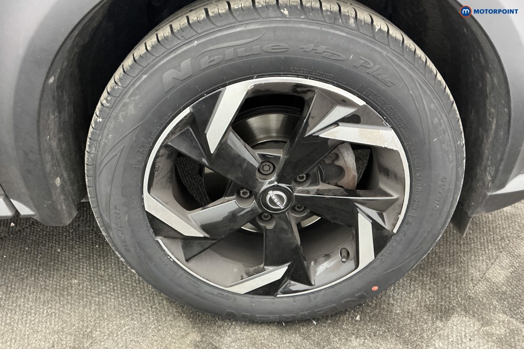 Nissan Juke N-Connecta Automatic Petrol SUV - Stock Number (1681239) - 35th supplementary image