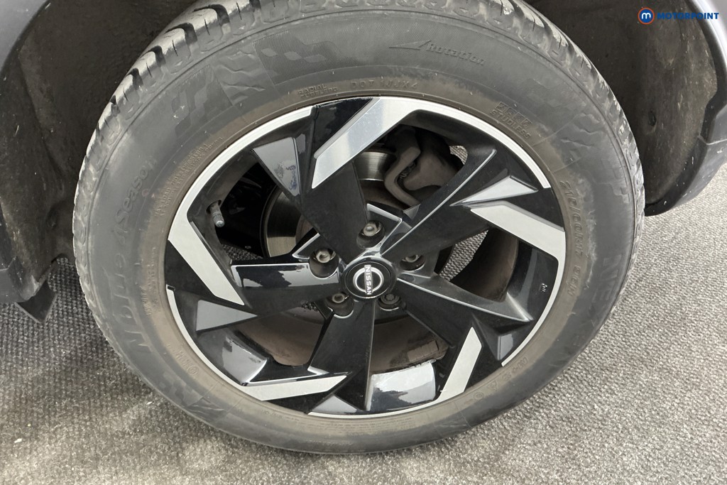 Nissan Juke N-Connecta Automatic Petrol SUV - Stock Number (1681239) - 37th supplementary image