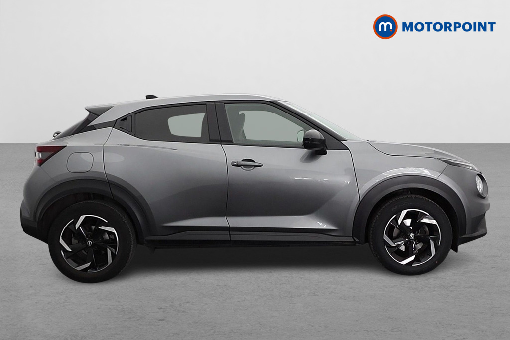 Nissan Juke N-Connecta Automatic Petrol SUV - Stock Number (1681239) - Drivers side