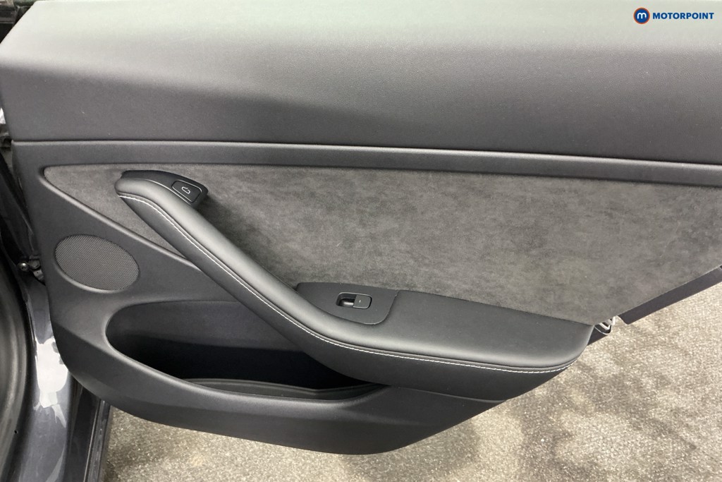 Tesla Model 3 Rwd 4Dr Auto Automatic Electric Saloon - Stock Number (1681309) - 27th supplementary image