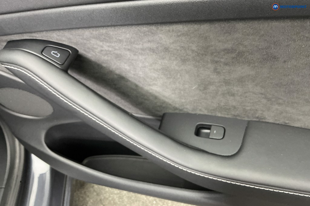 Tesla Model 3 Rwd 4Dr Auto Automatic Electric Saloon - Stock Number (1681309) - 28th supplementary image