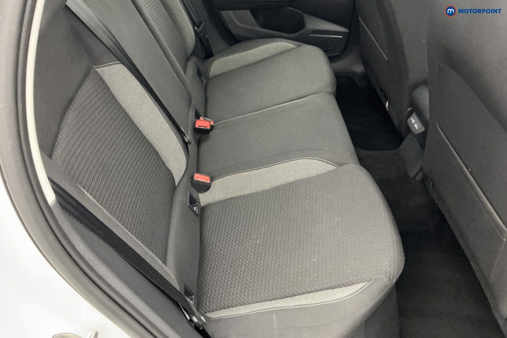 Volkswagen Polo Life Automatic Petrol Hatchback - Stock Number (1681356) - 4th supplementary image