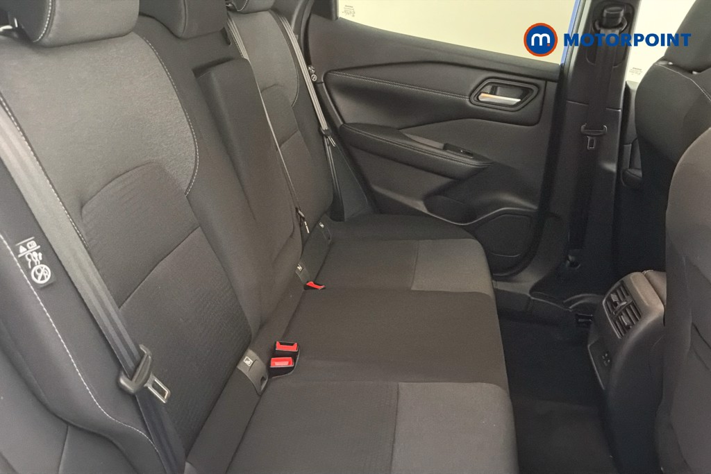 Nissan Qashqai N-Connecta Manual Petrol SUV - Stock Number (1681362) - 28th supplementary image