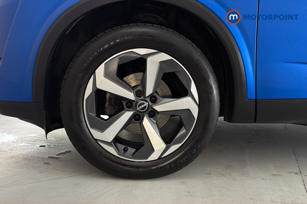 Nissan Qashqai N-Connecta Manual Petrol SUV - Stock Number (1681362) - 47th supplementary image