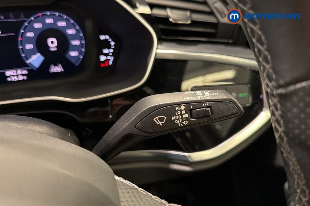 Audi Q3 Black Edition Manual Petrol SUV - Stock Number (1681618) - 6th supplementary image