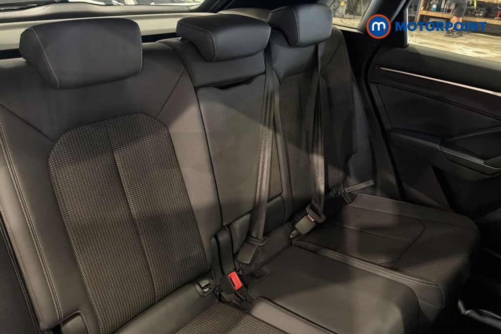 Audi Q3 Black Edition Manual Petrol SUV - Stock Number (1681618) - 25th supplementary image