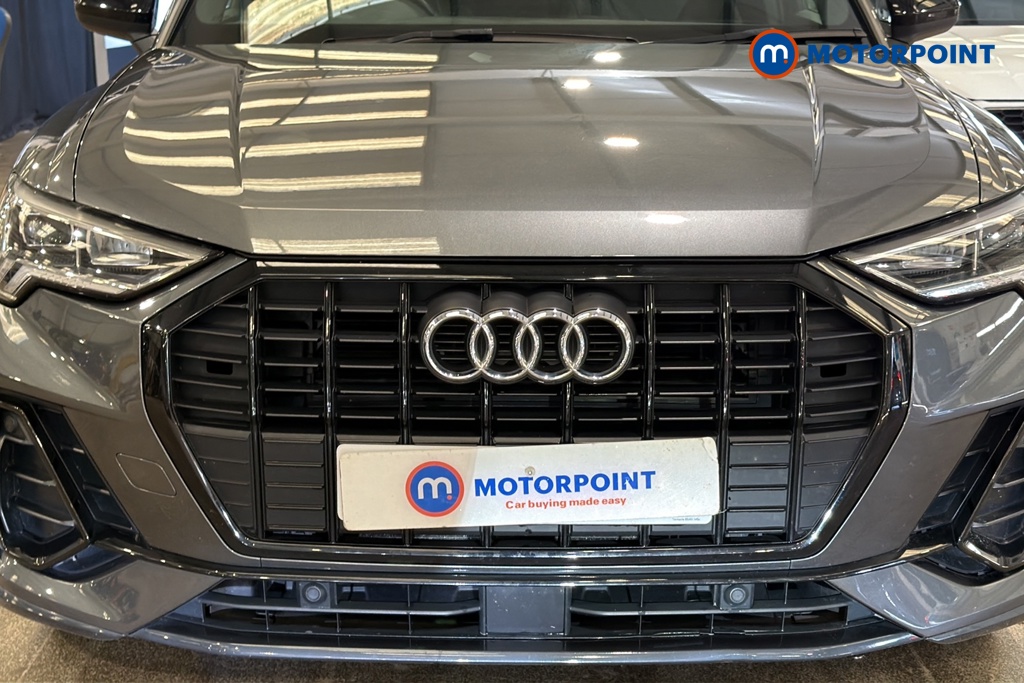 Audi Q3 Black Edition Manual Petrol SUV - Stock Number (1681618) - 43rd supplementary image