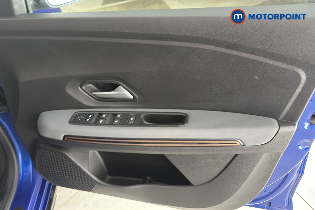 Dacia Sandero Stepway Extreme Automatic Petrol Hatchback - Stock Number (1681657) - 18th supplementary image