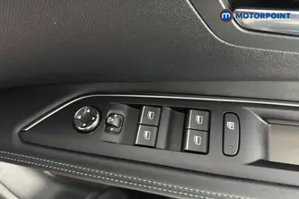 Peugeot 3008 Allure Premium-Plus Automatic Petrol SUV - Stock Number (1682159) - 19th supplementary image