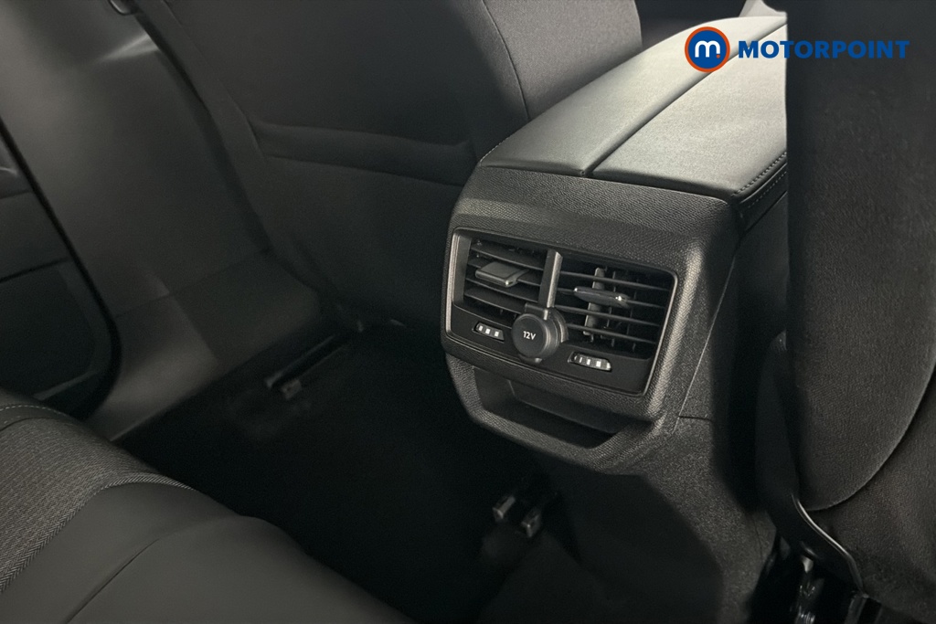 Peugeot 3008 Allure Premium-Plus Automatic Petrol SUV - Stock Number (1682159) - 28th supplementary image