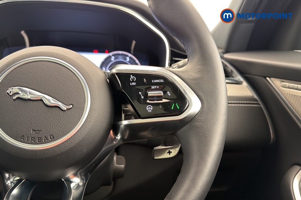 Jaguar F-Pace R-Dynamic Se Black Automatic Diesel SUV - Stock Number (1682616) - 3rd supplementary image