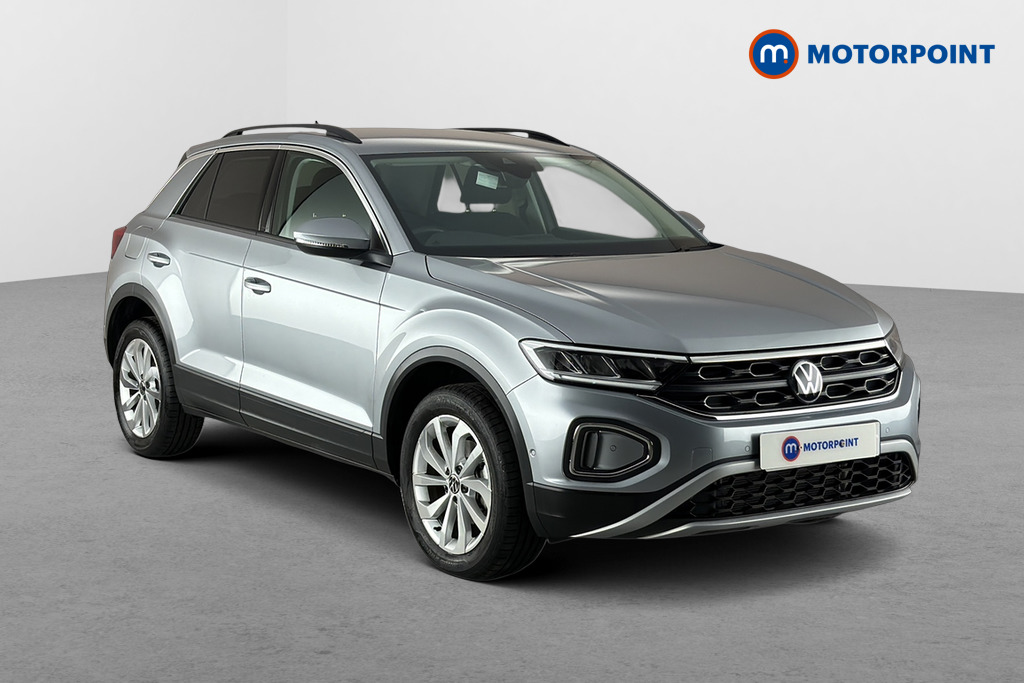 Volkswagen T-Roc Match Automatic Petrol SUV - Stock Number (1682673) - Drivers side front corner