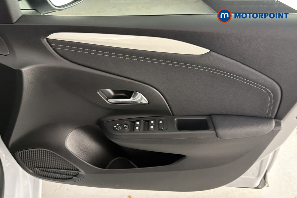 Vauxhall Corsa YES Manual Petrol Hatchback - Stock Number (1639764) - 18th supplementary image