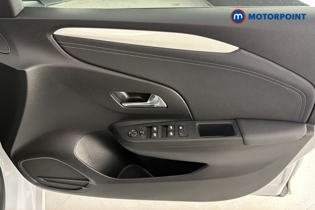 Vauxhall Corsa YES Manual Petrol Hatchback - Stock Number (1639893) - 18th supplementary image