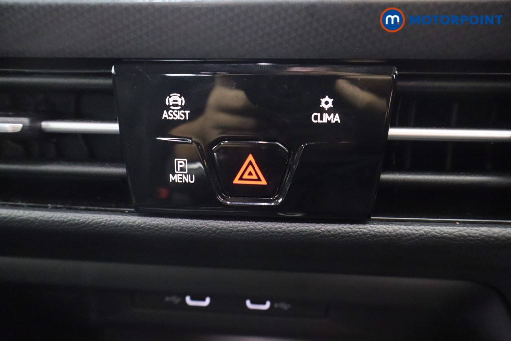 Volkswagen Golf Active Manual Petrol Hatchback - Stock Number (1671532) - 15th supplementary image