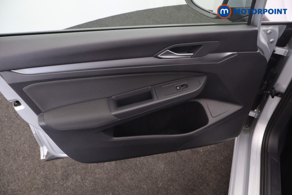 Volkswagen Golf Active Manual Petrol Hatchback - Stock Number (1671532) - 33rd supplementary image