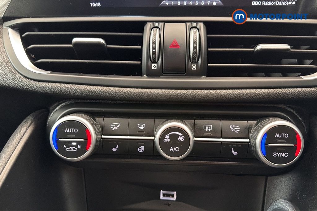 Alfa Romeo Giulia Veloce Automatic Petrol Saloon - Stock Number (1671676) - 12th supplementary image