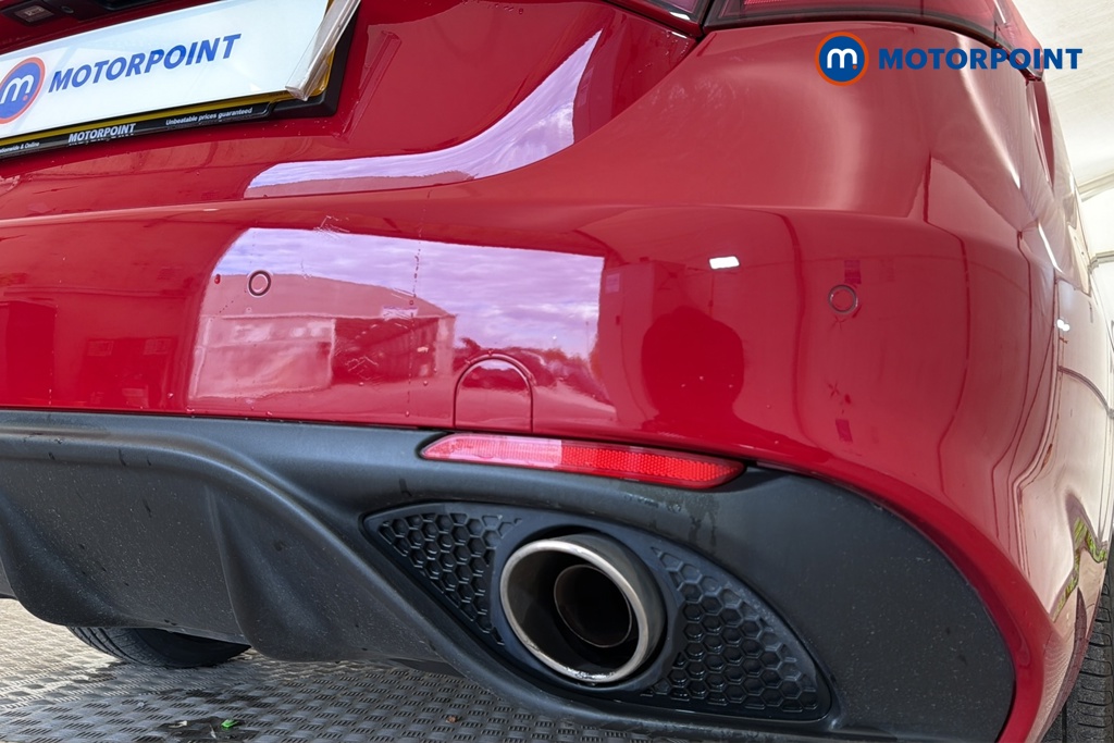 Alfa Romeo Giulia Veloce Automatic Petrol Saloon - Stock Number (1671676) - 39th supplementary image